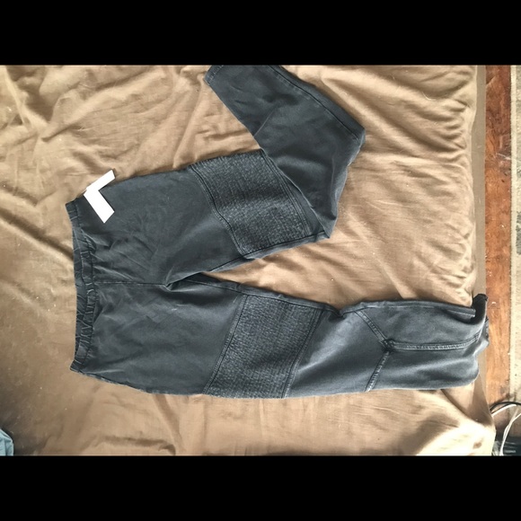 NWT faded black jeggings. Size large - Picture 3 of 3